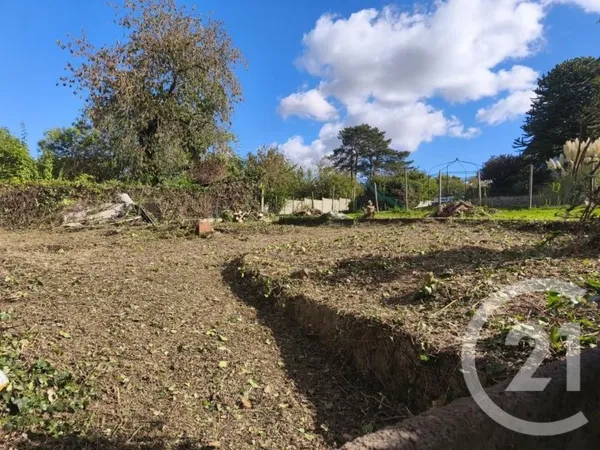 Terrain 400 m²