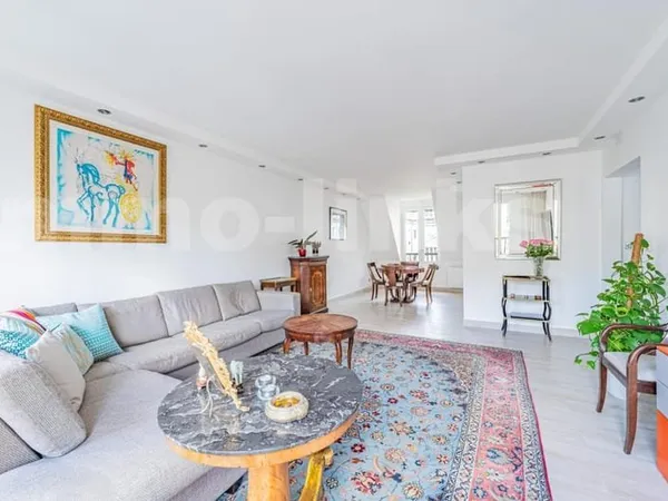 Au pied du bois et du métro Liberté, appartement 3/4 Pièces, lumineux, aucun vis-à-vis - cave