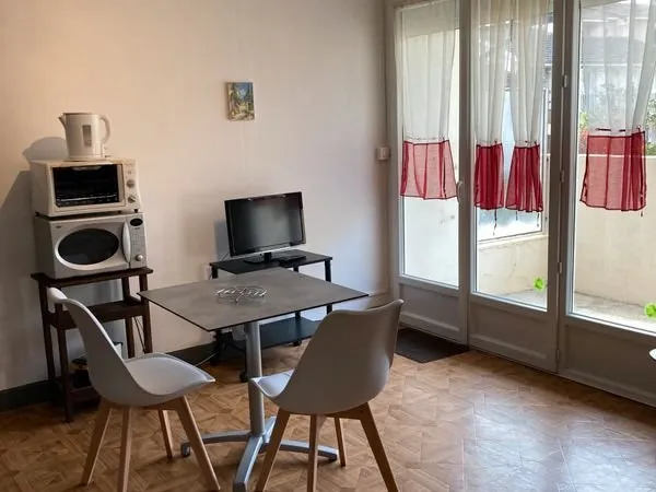 Studio proche des Thermes