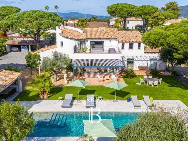 LOCATION SAISONNIÈRE - SAINTE-MAXIME - VILLA MODERNE VUE MER - 4 CHAMBRES