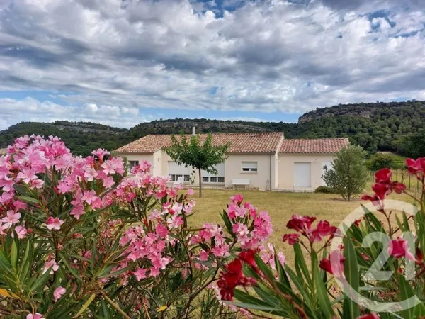Maison 6 pièces 243 m²