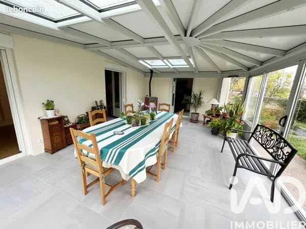 Maison 5 pièces 180 m²