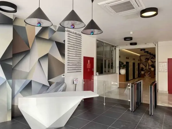 Bureaux 3587 m²