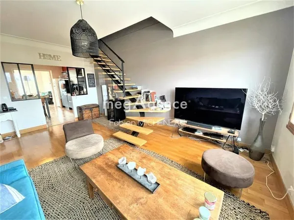 Maison 7 pièces 143 m²
