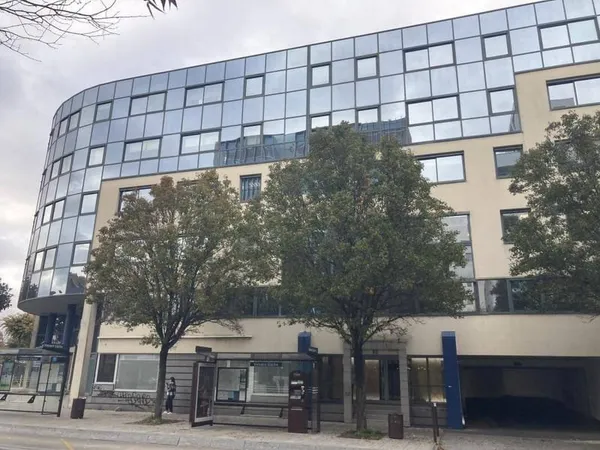 Bureaux 133 m²