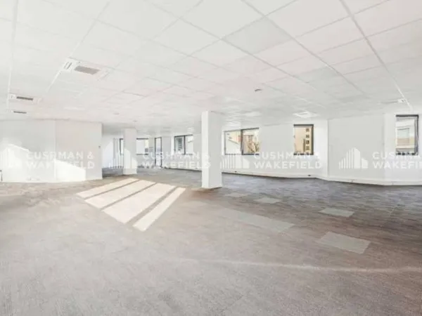 Bureaux 258 m²