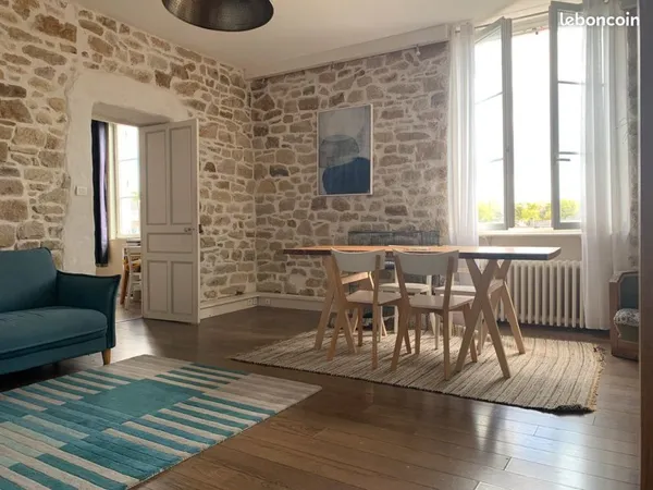 Grand appartement proche du halage