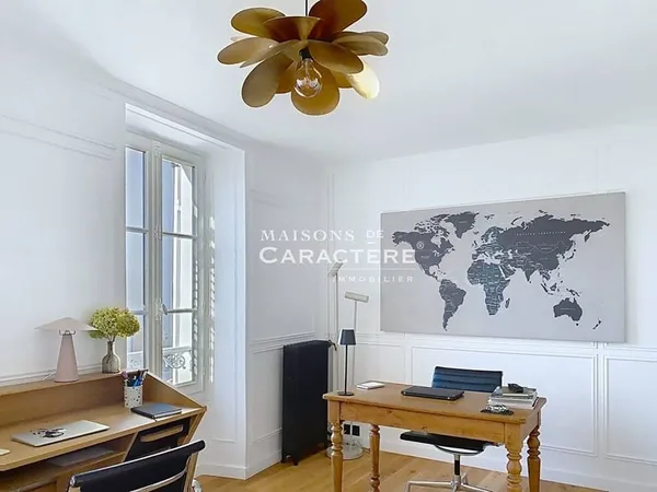 Maison 5 pièces 234 m²
