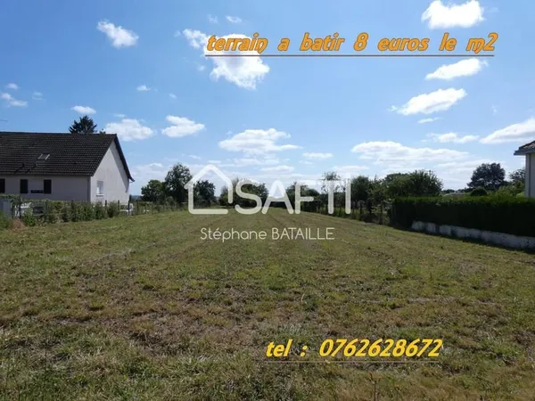 Terrain constructible 2 400 m² - Monts-sur-Guesnes (86420) - Calme et verdoyant