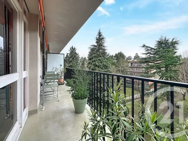 Appartement 4 pièces 77 m²