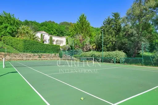 Villa 351 m²