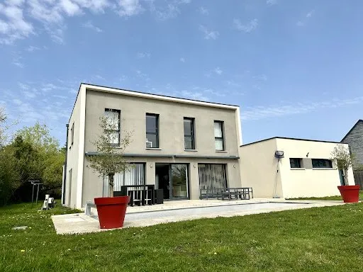 Maison 7 pièces 246 m²