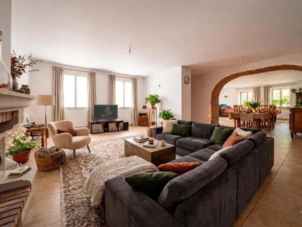 Maison Vente Saint-Julien 12p 251m² 590000€