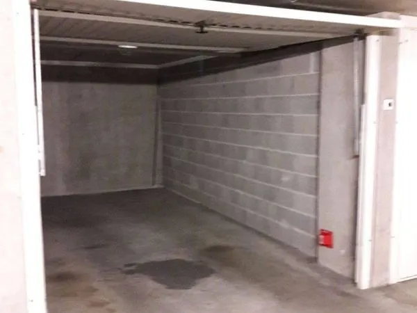 Parking 12 m²