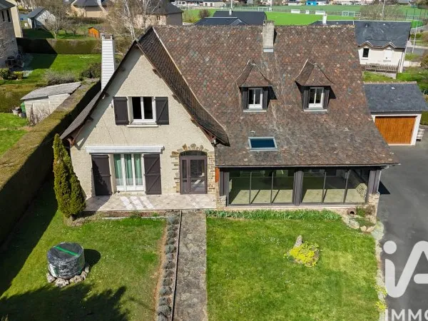 Maison 6 pièces 204 m²