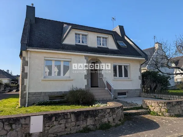 MAISON TYPE 6 - 100 m2 - 4 chambres - Sous sol complet - Terrain 600 m² - Proximité GARE / HOPITAL -