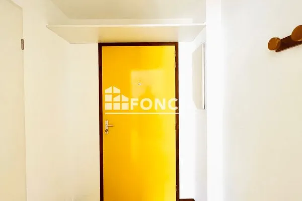 Studio 1 pièce 19 m²