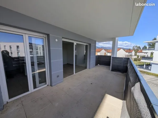 Appartement T3 - SAINT GENIS POUILLY 51,44 m² - Double Parking