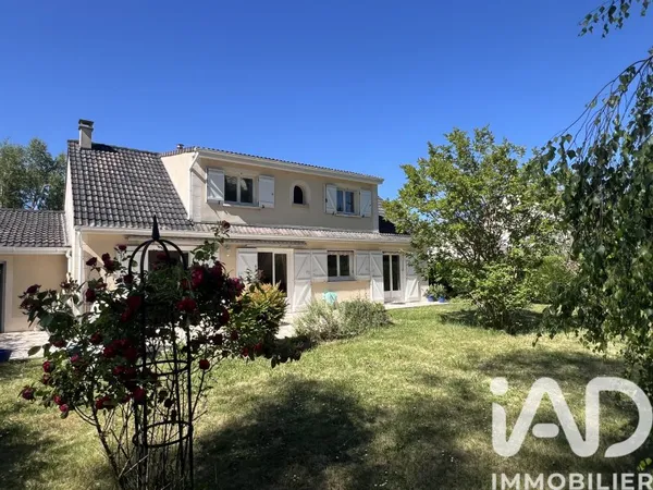 Maison 8 pièces 160 m²