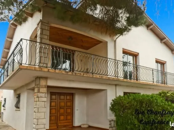 Maison de ville 4 pièces 150 m²