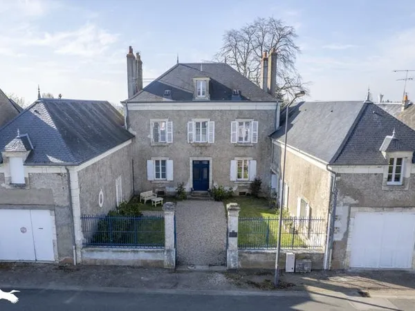 Maison de bourg de 8 pièces principales