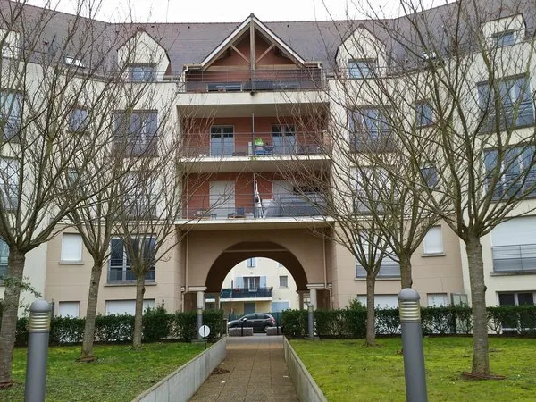 T3 MELUN GARE A PIED