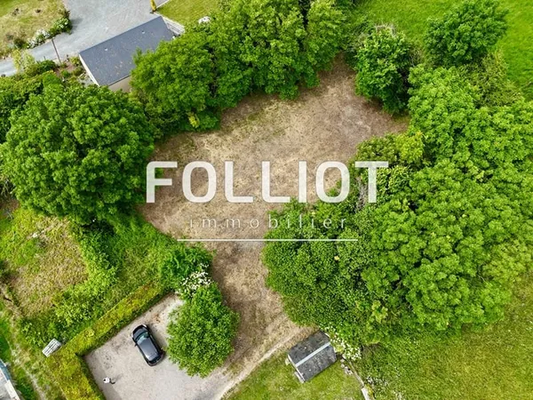 A VENDRE Terrain à Heugueville-sur-Sienne