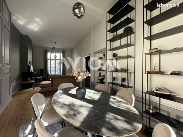 Maison 7 pièces 213 m²