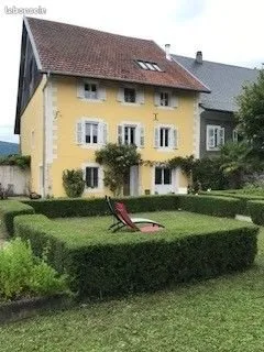 A louer belle maison de caractère à Reignier (74930)