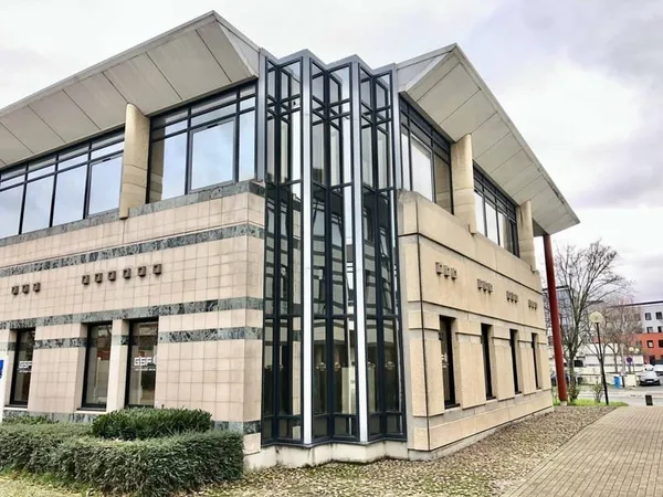 Bureaux 219 m²