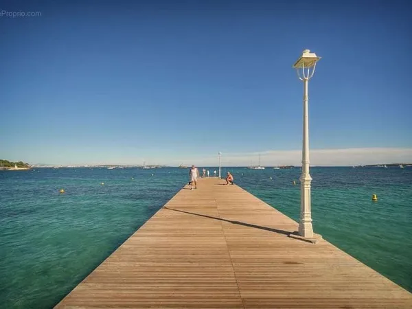 Appartement 2 pièces 40 m² - Résidence de standing face à la mer - Terrasse plein Sud - Palm Beach