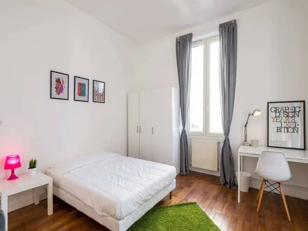 Appartement 8 pièces 200 m²