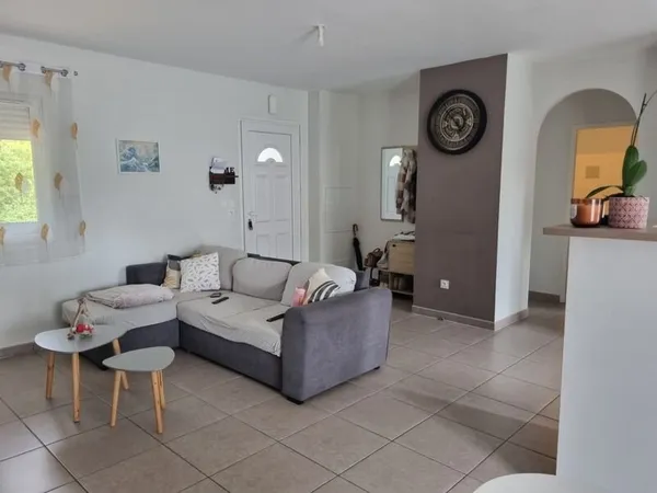 Plain-pied - 76m² - 2 Ch - VERRIERES - 86410