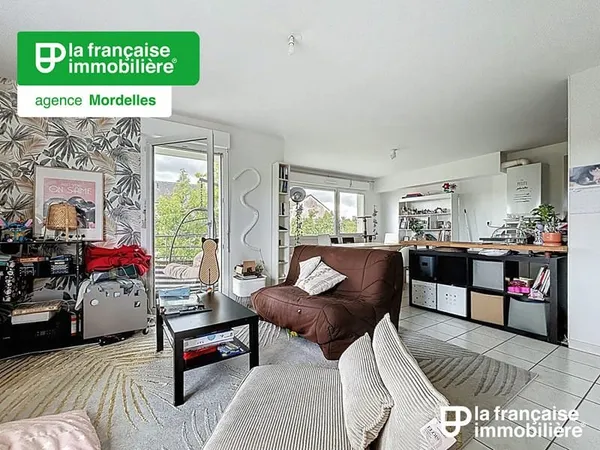 A VENDRE - appartement T3 64.81 m² - garage - balcon