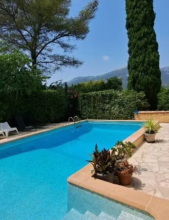Maison 7 pièces 203 m²