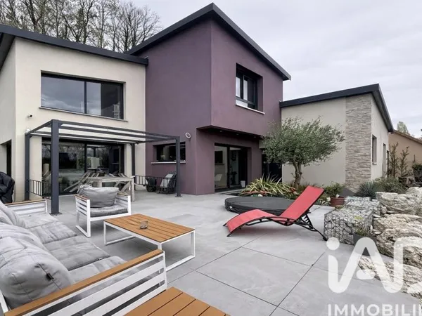 Maison 5 pièces 163 m²