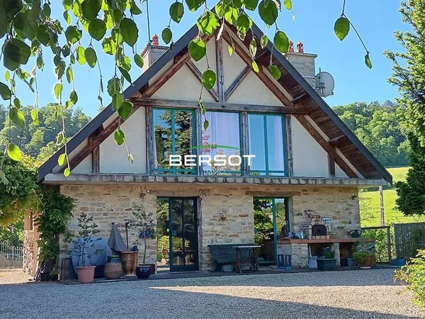 Maison 7 pièces 214 m²