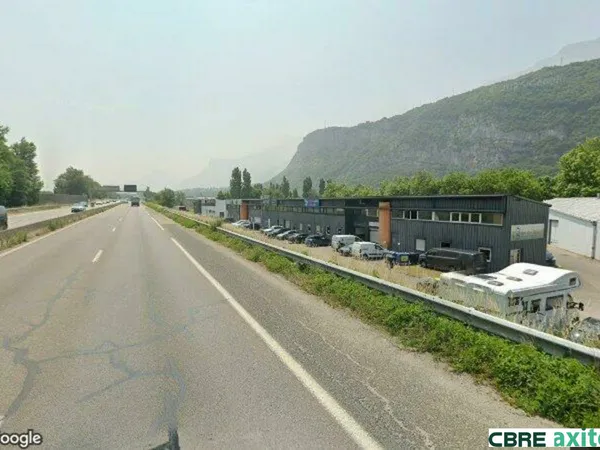 Local commercial 350 m²