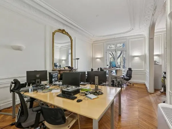 Bureaux 531 m²
