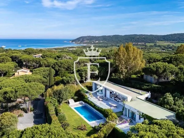 Ramatuelle: Magnifique villa moderne avec vue mer à proximité de la plage