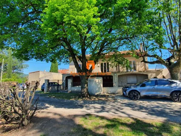 Maison avec dependances