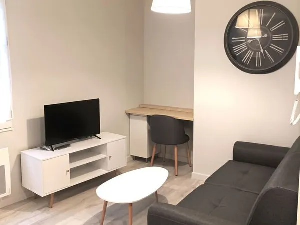 T2 meublé proximité IFSI IUT lycées hôpital et commerces - dispo début juillet