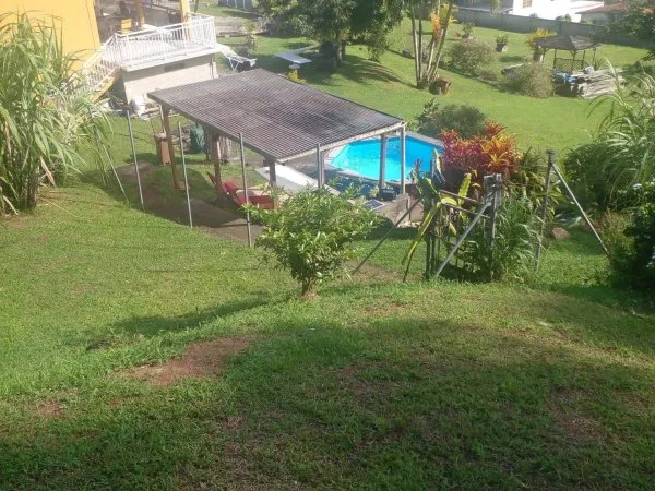 Urgent à vendre terrain de 884 m² à 100Ke