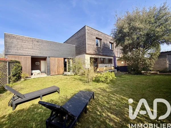 Maison 6 pièces 142 m²