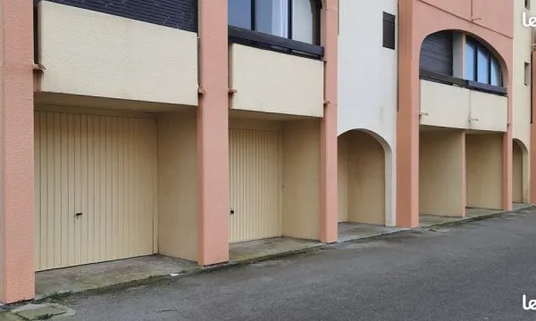 Résidence "FRONT DE MER" garage 14 m2