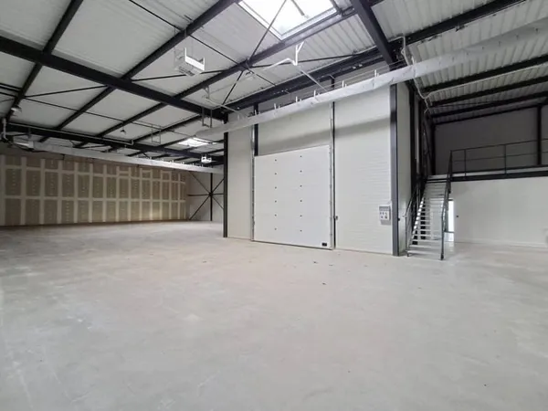 Local d'activité 522 m²