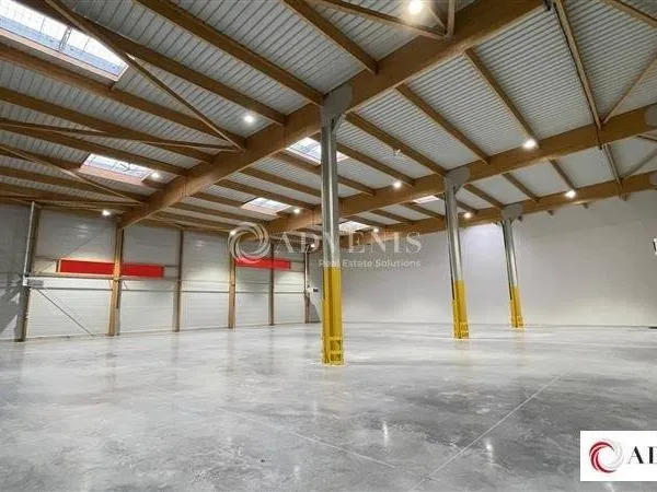 Local d'activité 3287 m²