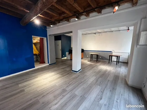 Boutique galerie centre arles