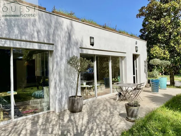 Villa 8 pièces 252 m²