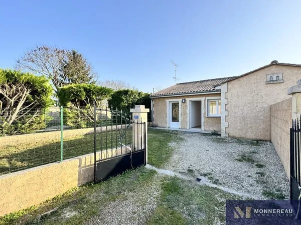 PLAIN-PIED PROCHE CENTRE VILLE BARBEZIEUX